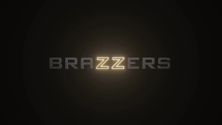 Double Dick Training Her Pussy.Eliza Ibarra / Brazzers