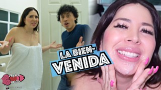 Big ass milf thirsty for collagen fucks young amateur!!